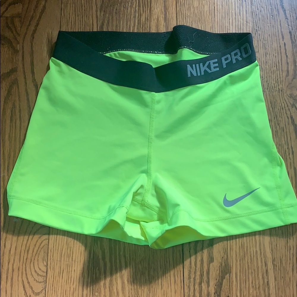 Nike Pros, Women’s Size Medium